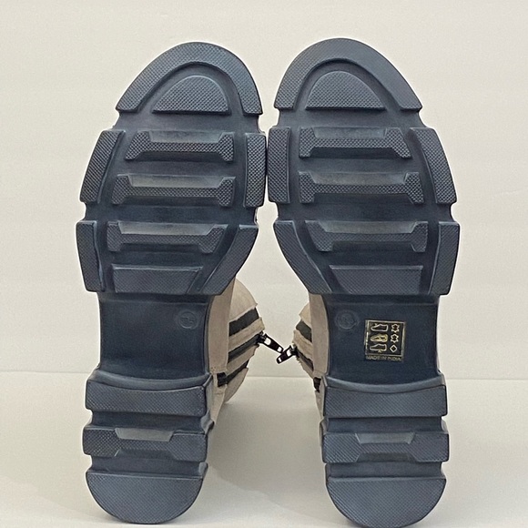 New Free People Brooks Lug Sole Chelsea Boot - Picture 8 of 10